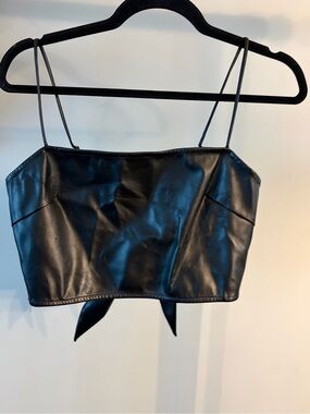 WinWin Black Faux Leather Spaghetti Strap Crop Top with tie back size medium